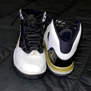 Jordan Max Aura Black, White & Gold Size 11.5